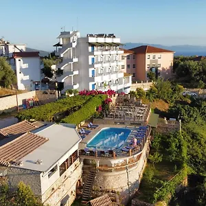 *** Hotel Itaka Albânia